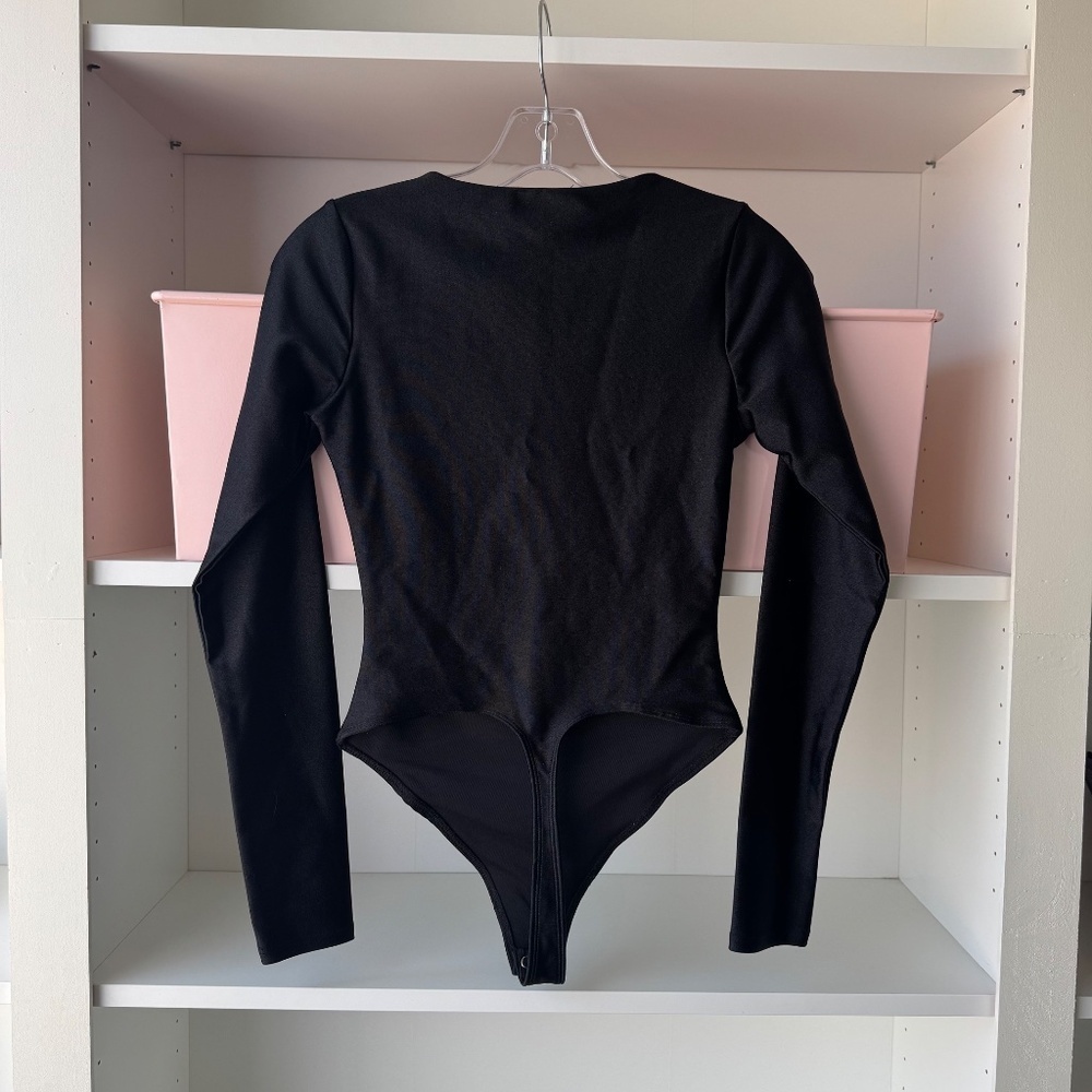 GOOD AMERICAN Black High Shine Scuba Compression Long Sleeve Bodysuit - Picture 4 of 5